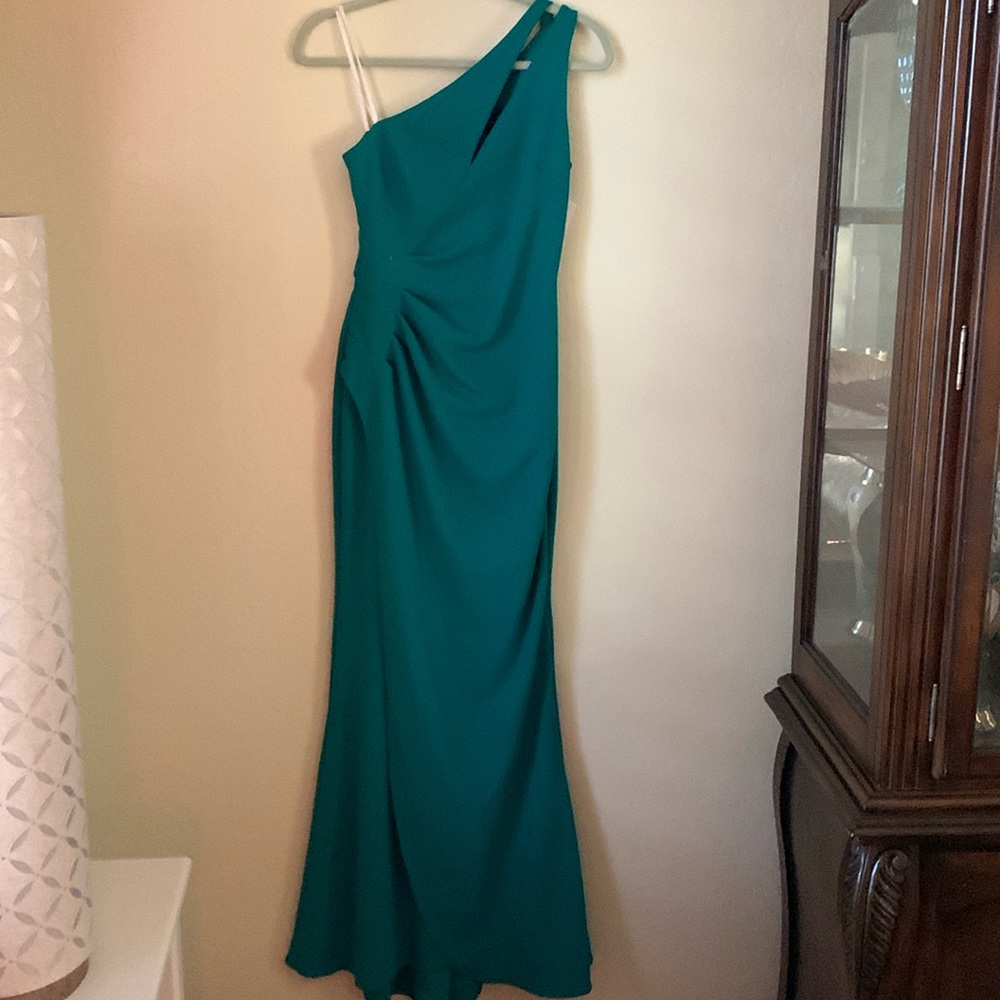Betsy Adam  party one shoulder solid green half sleevecut out long dress